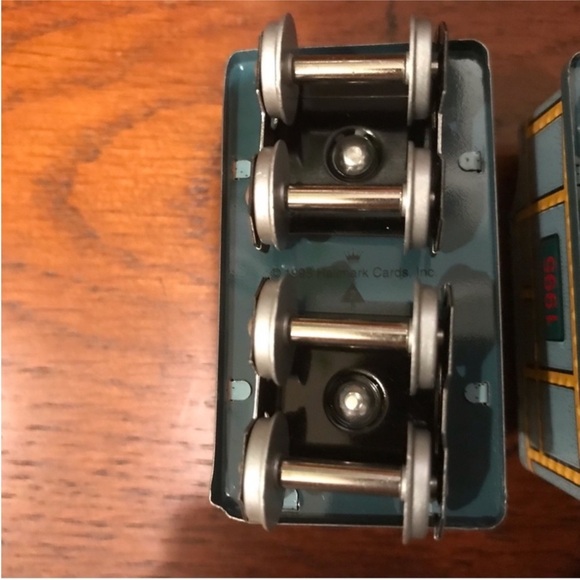 Vintage Hallmark Keepsake Ornament - Picture 12 of 12